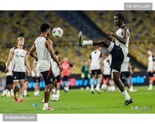 西汉姆联3比2险胜伯恩利 终结联赛连续不胜尴尬纪录